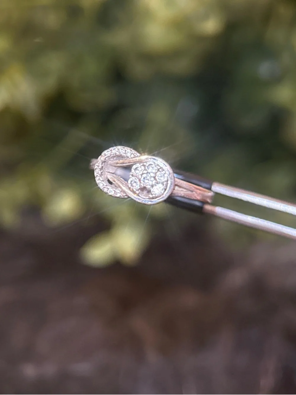 Sterling Silver‎ Infinity Cluster Ring (Missing 1 Stone)